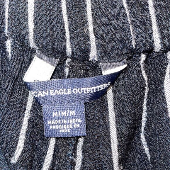 American Eagle Womens High‎ Waisted Striped Paperbag Shorts Black White Medium - Picture 5 of 6